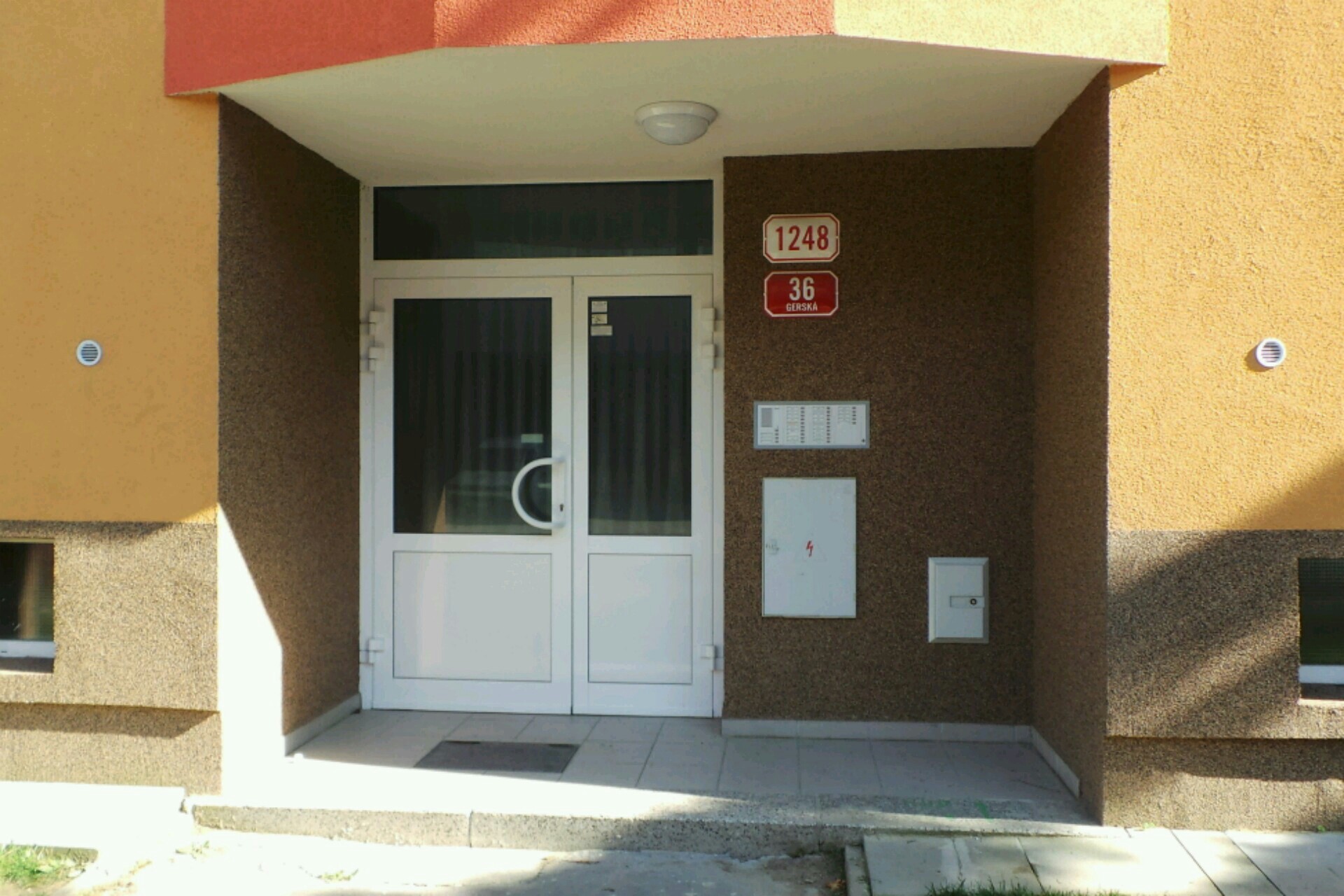 Petr Hanzlík, Geodetická kancelář