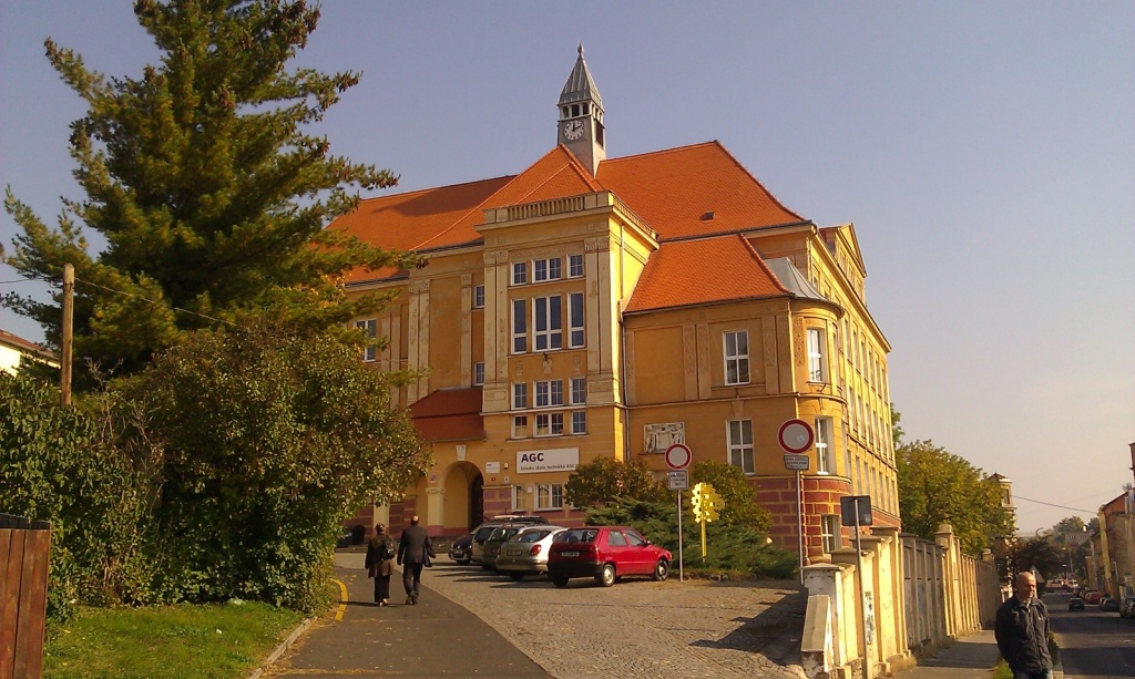 Střední škola AGC foto 2