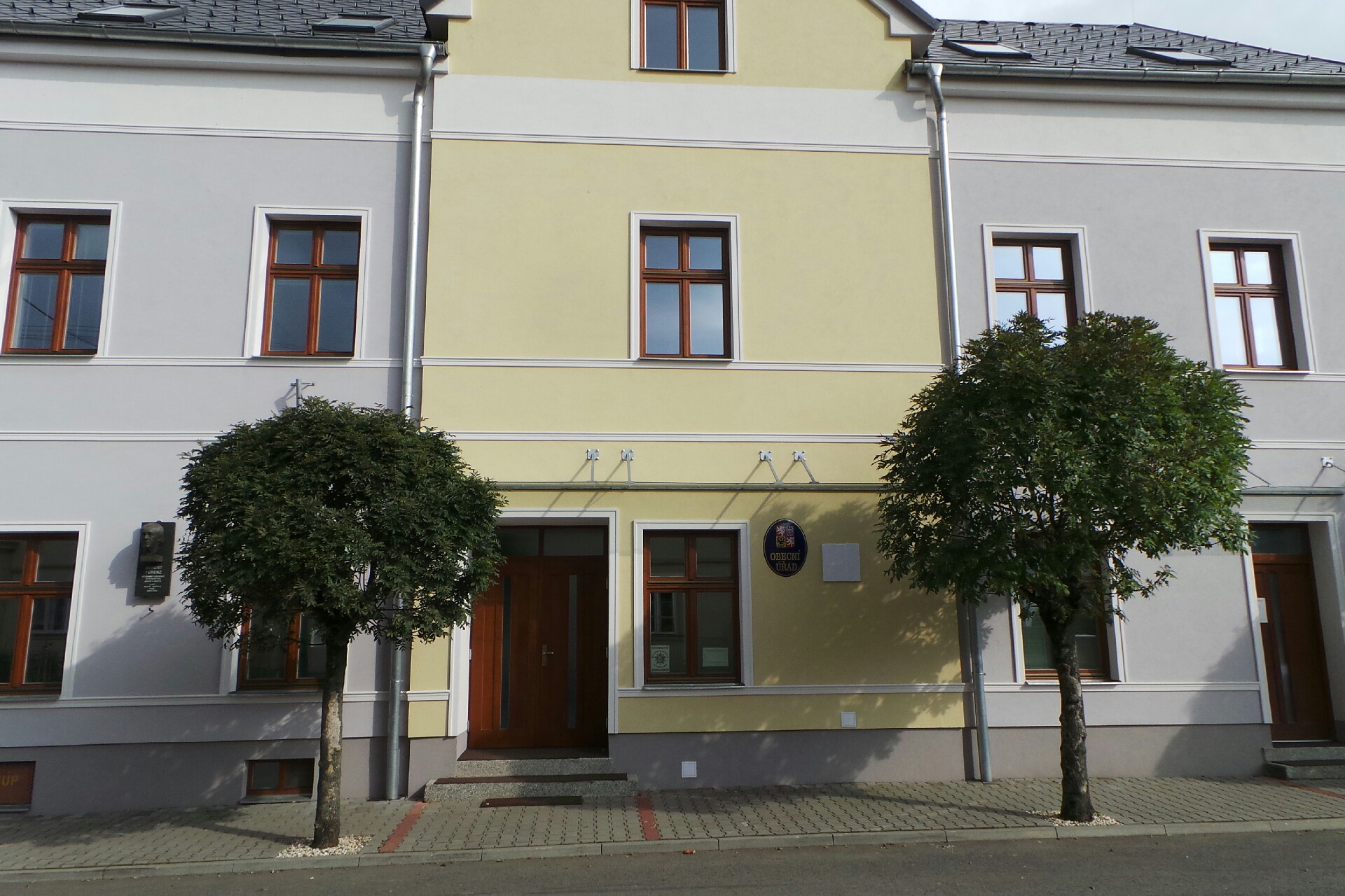 Velké Hoštice - obecní úřad