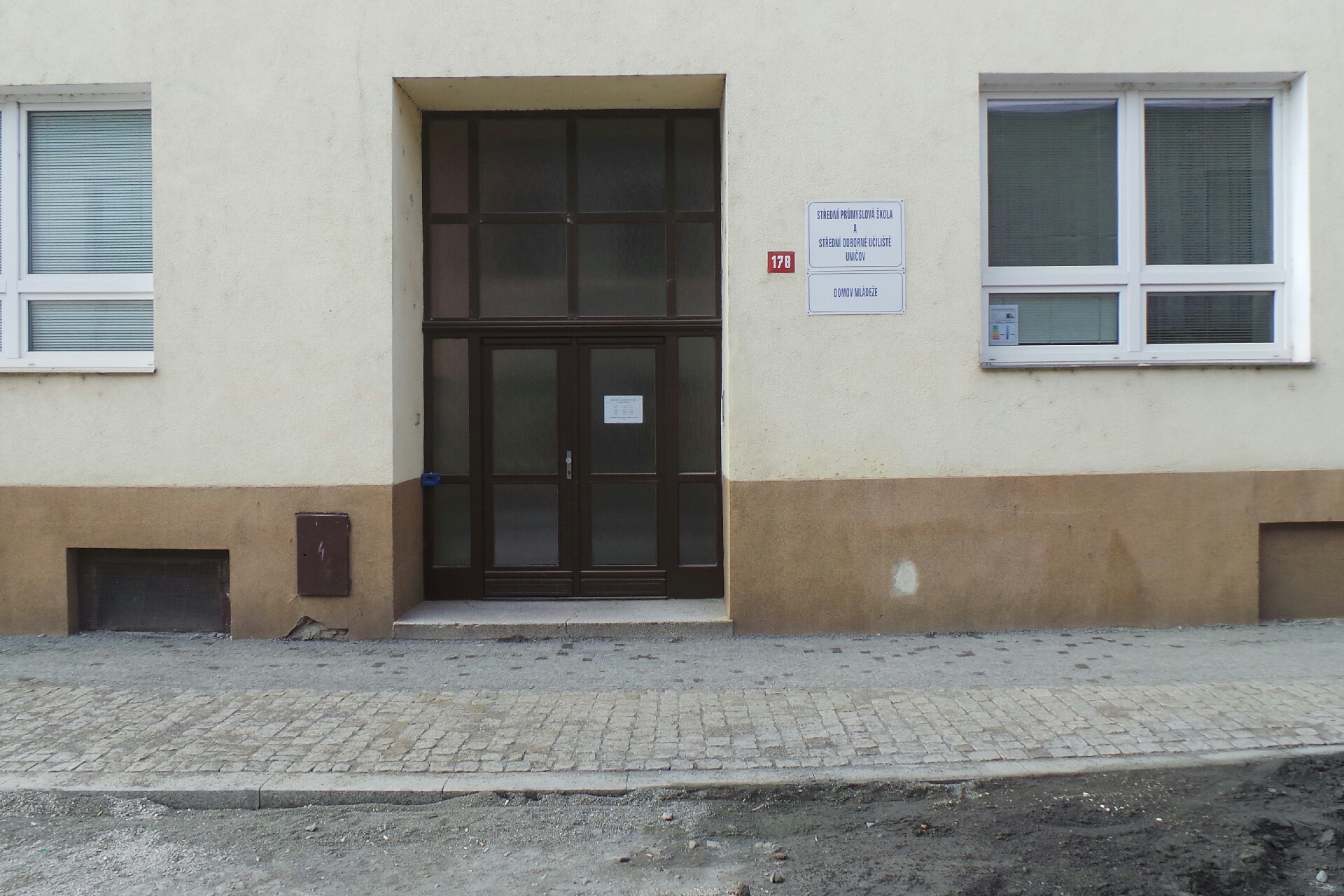 Střední průmyslová škola a Střední odborné učiliště Uničov - domov mládeže