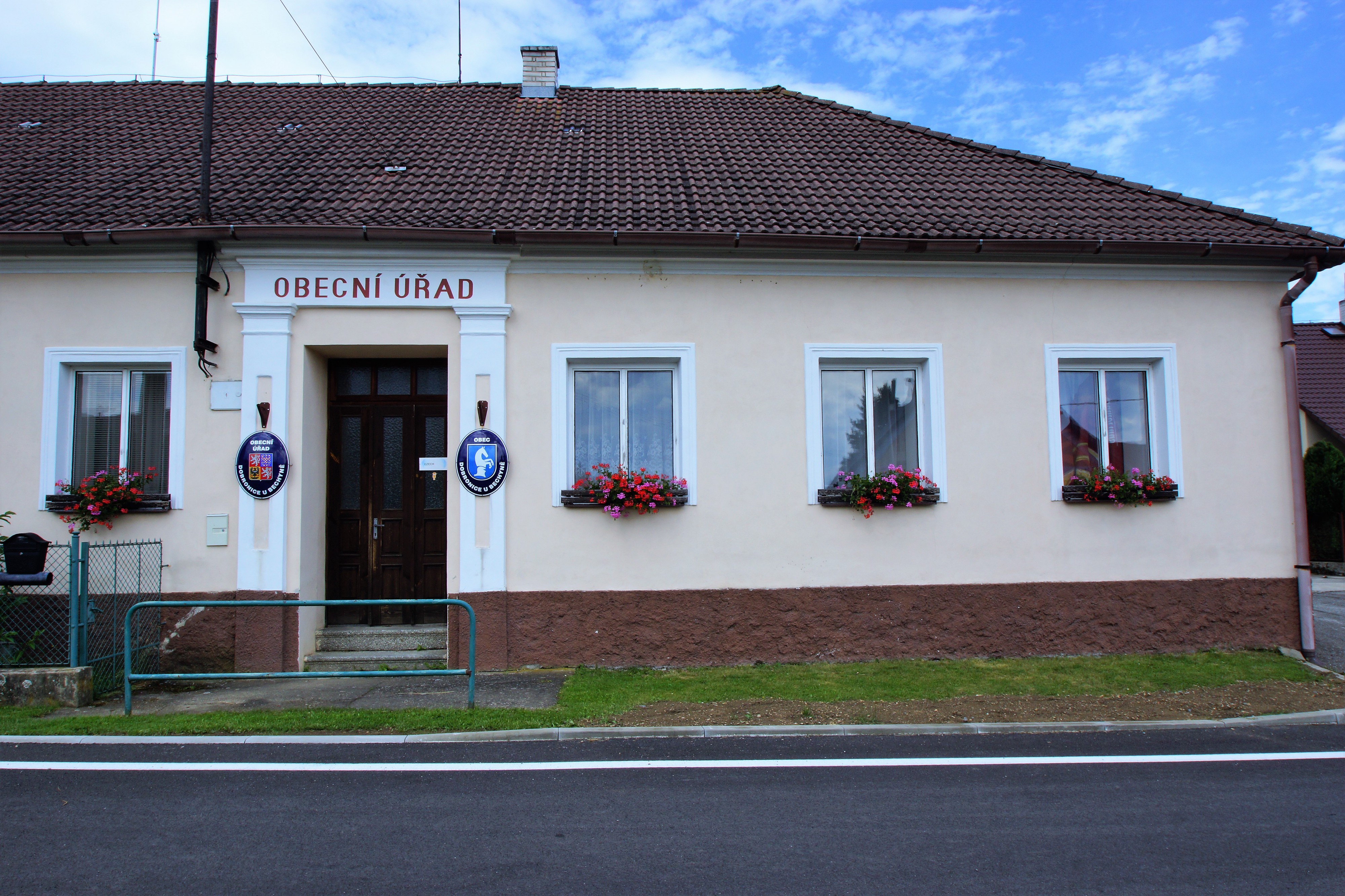 Dobronice u Bechyně - obecní úřad