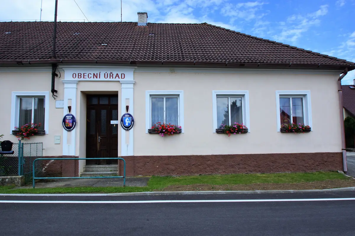 Dobronice u Bechyně - obecní úřad