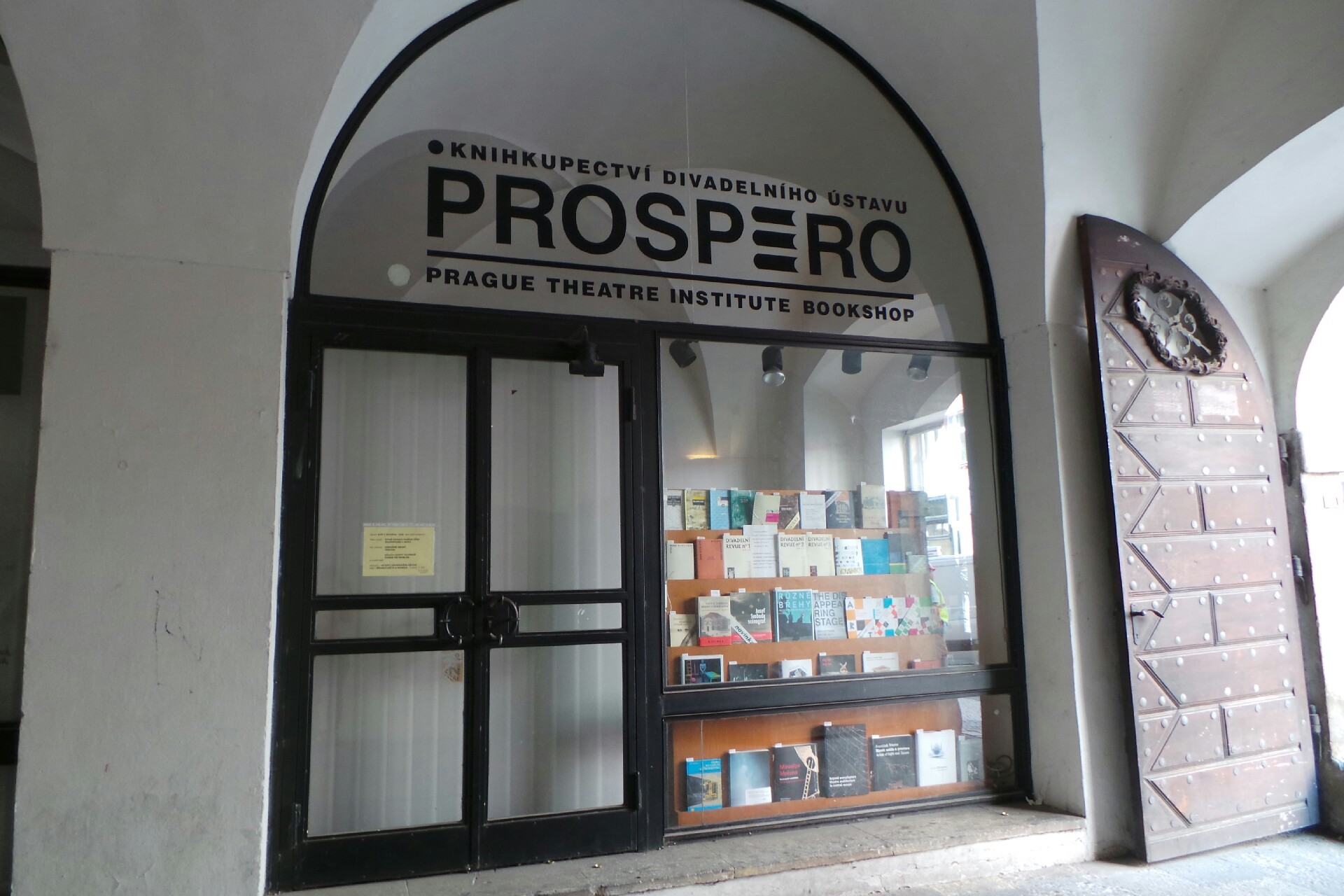 Společnost pro Divadelní noviny