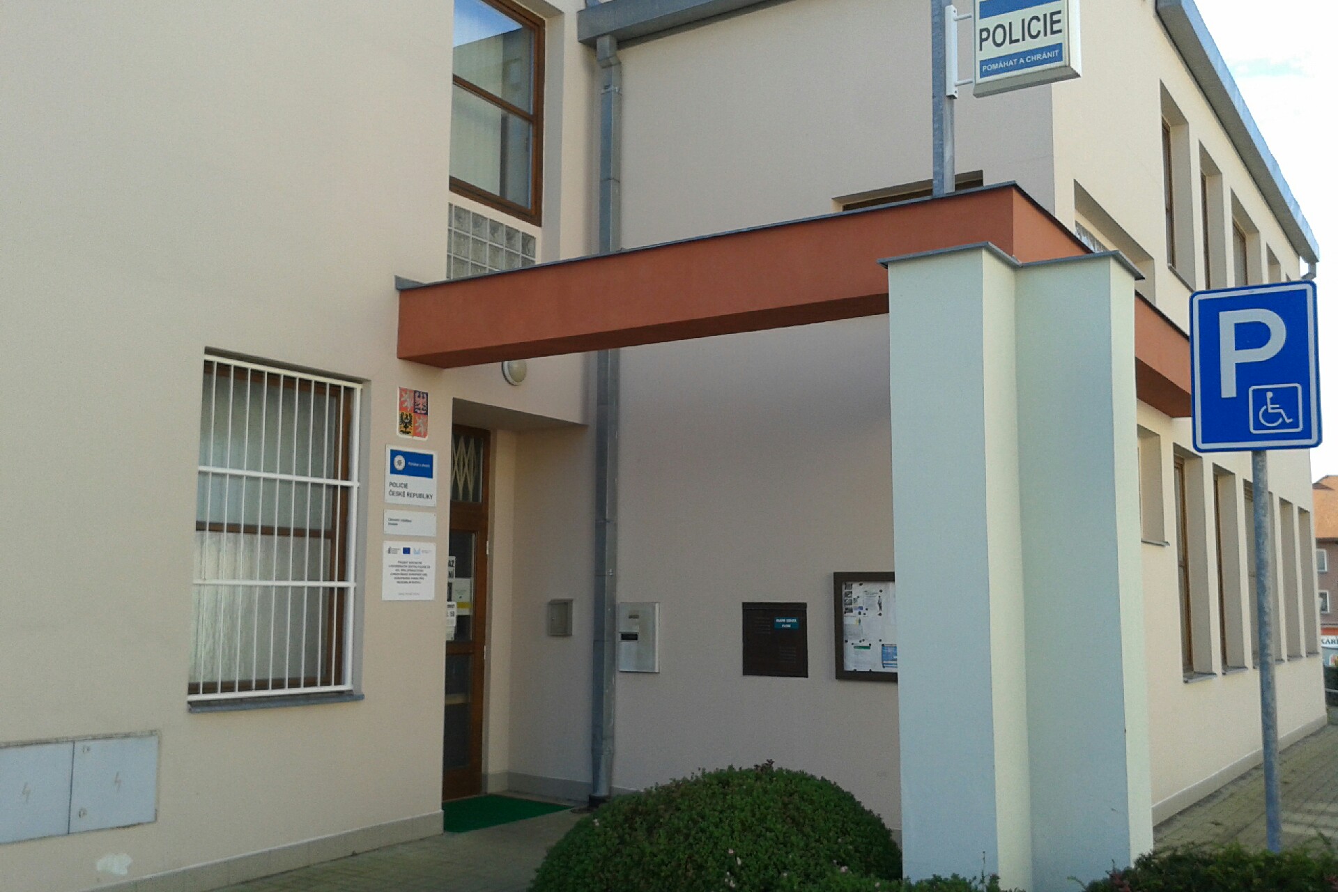 Policie ČR - Obvodní oddělení Hrádek foto 2