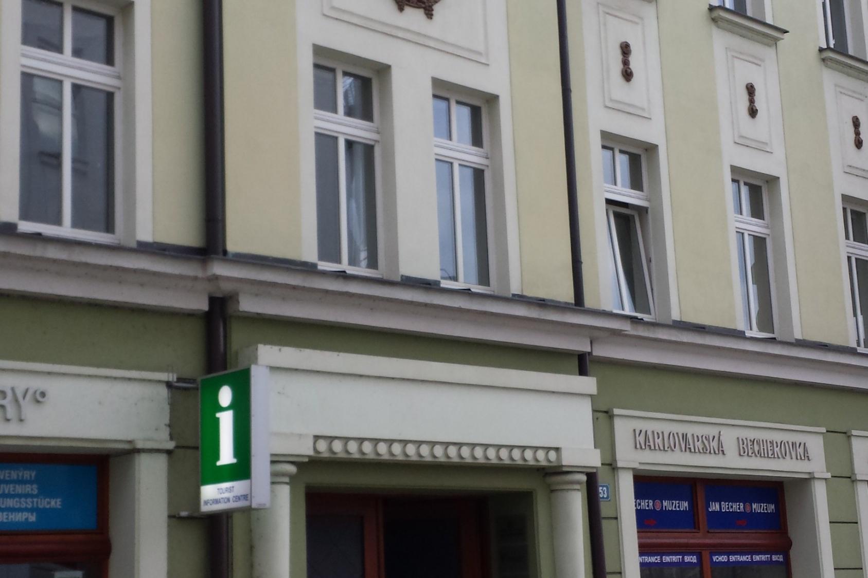 Mgr. DAGMAR GLOČEKOVÁ, advokátka