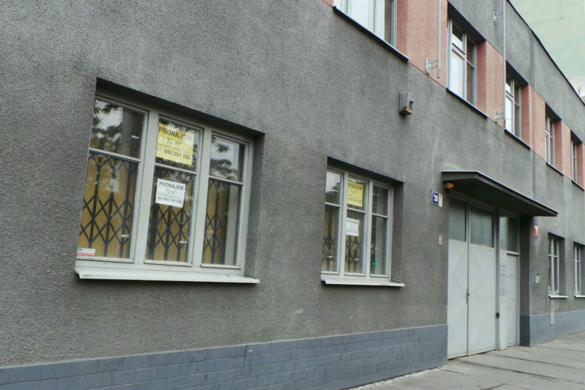 AS-FACTOR půjčovna elektrických airsoftových zbraní foto 1