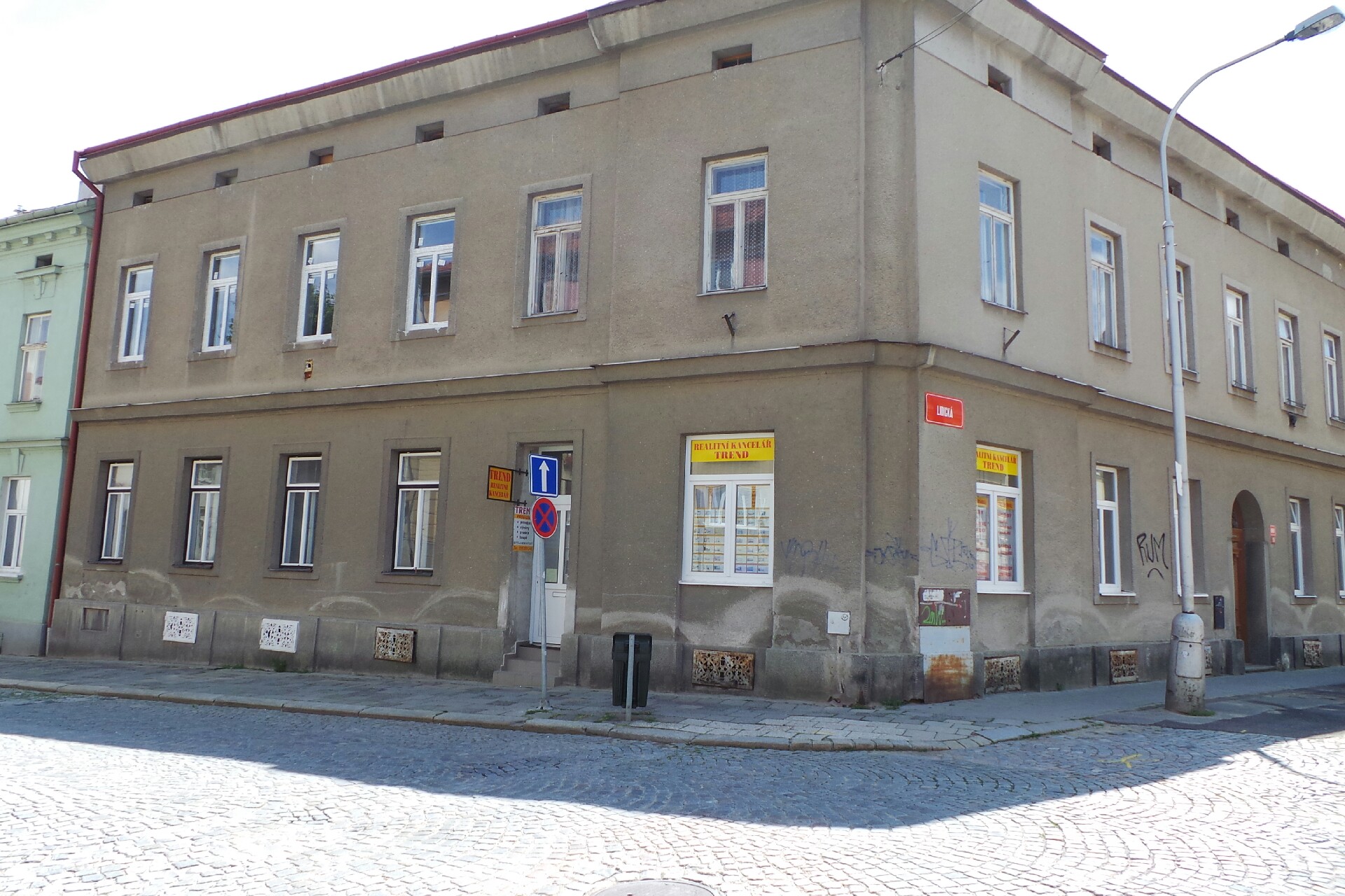 Jitka Nekvapilová - Studio Plaisir