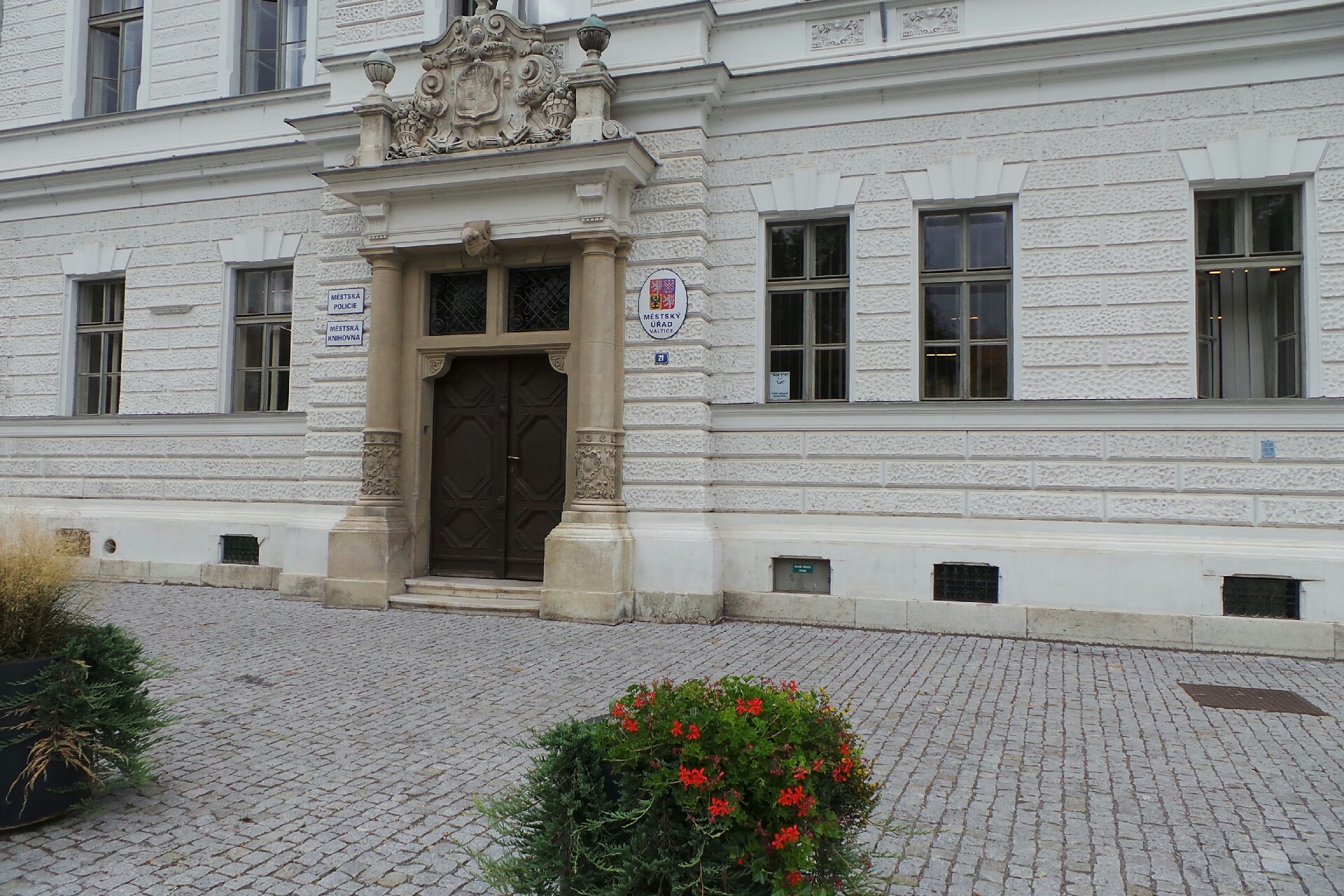 MÚ Valtice - Správní odbor