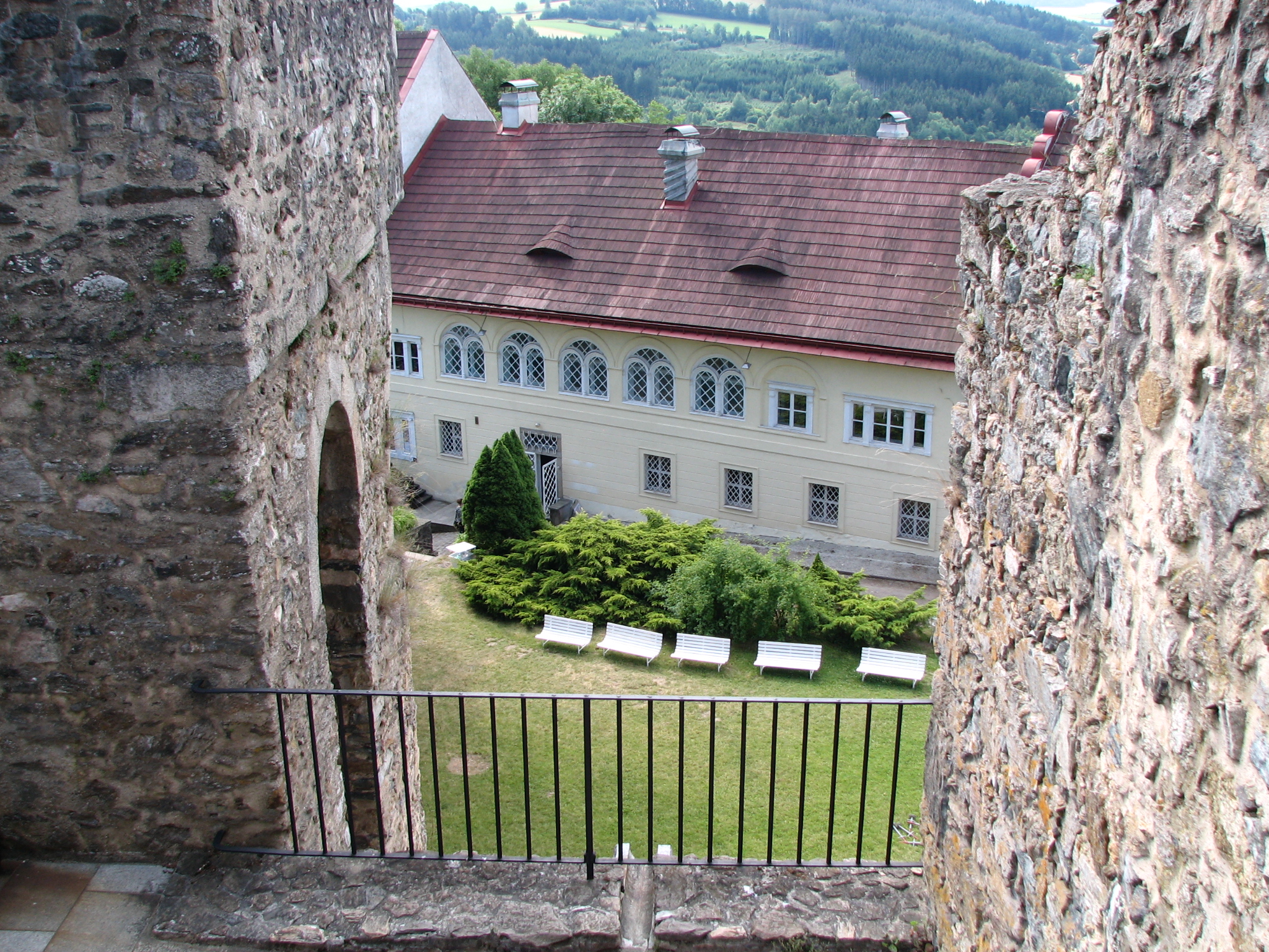 Galerie, hrad, zámek Klenová foto 2