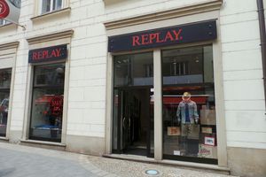 Firemní grafika REPLAY STORE
