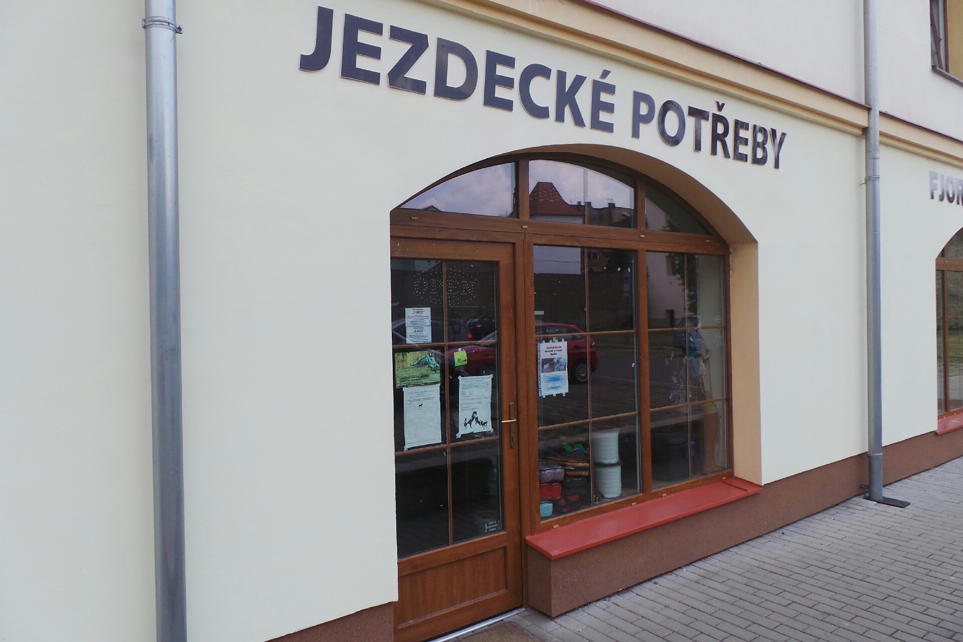 Sebastian Marian Skotarek - Jezdecké potřeby