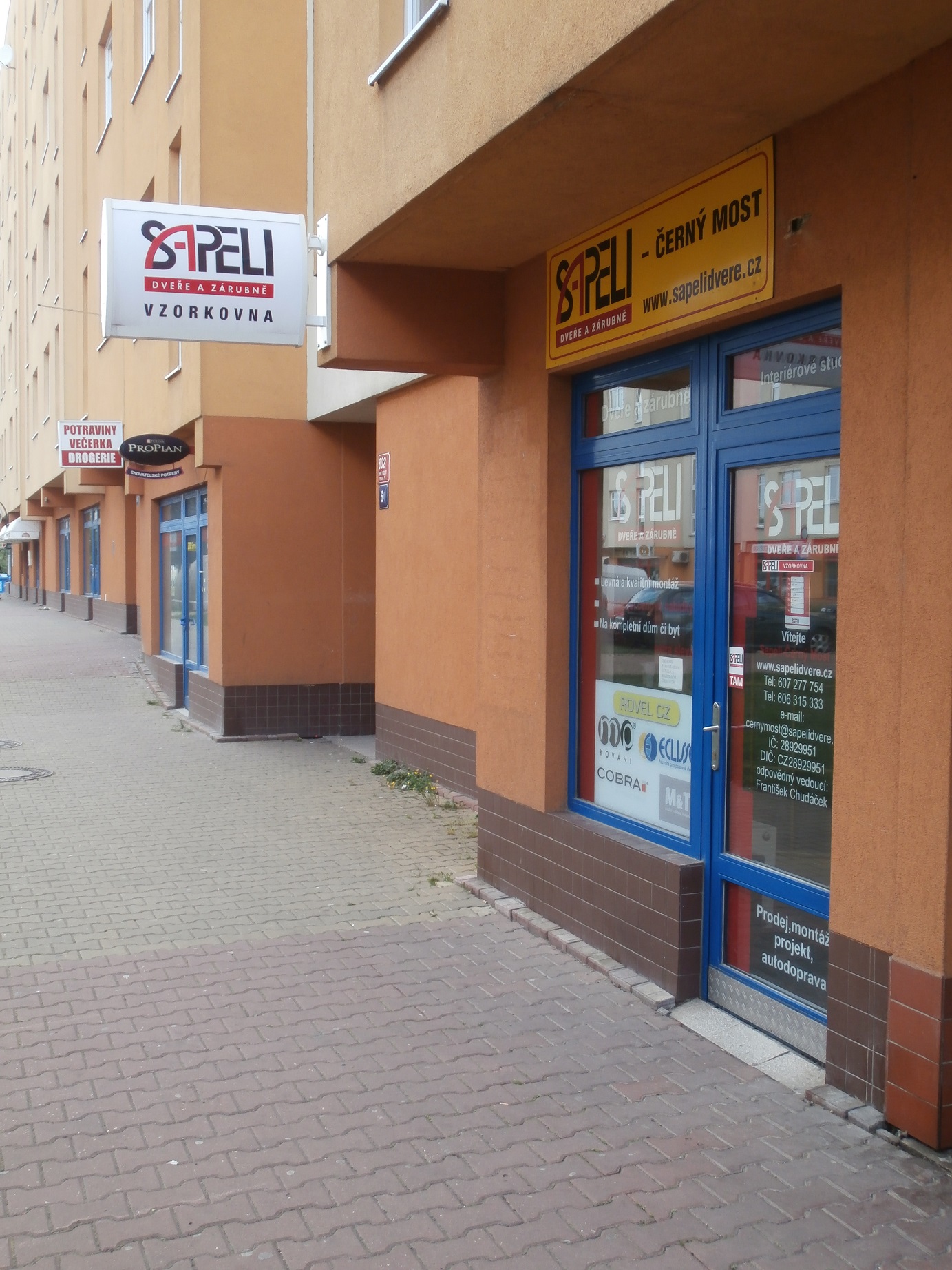 dveře cz, s.r.o. foto 2