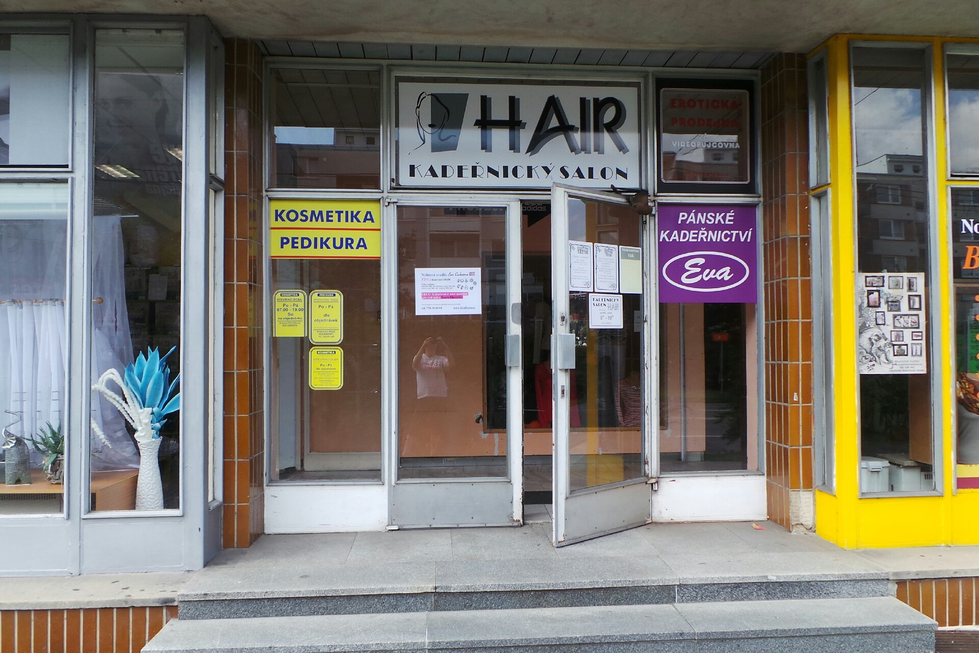 Antonia Perničková - Kosmetika