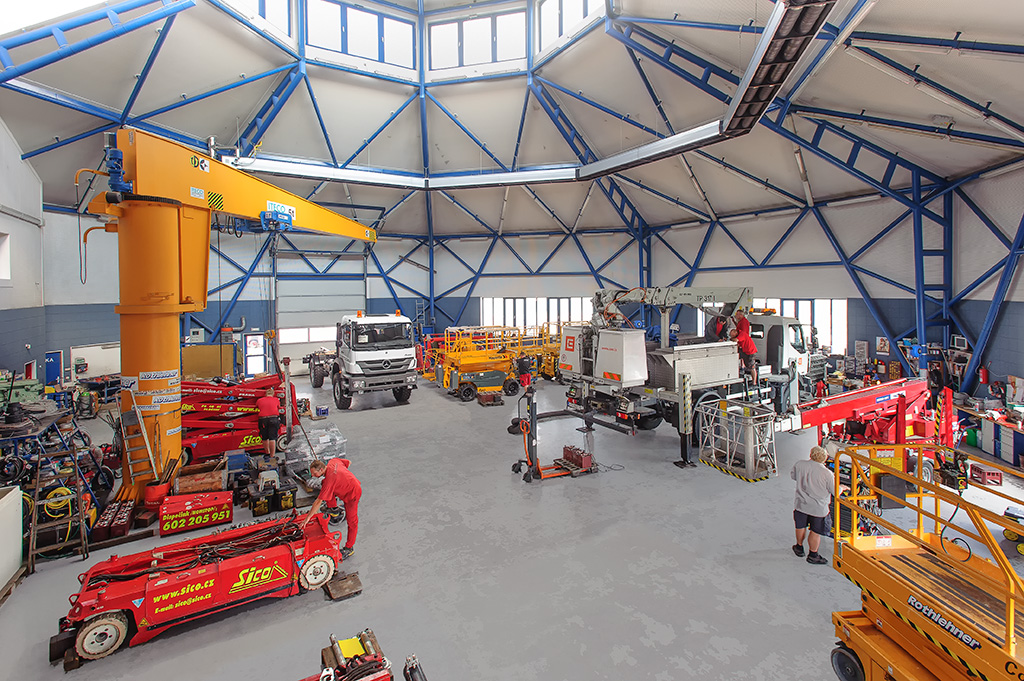 ROTHLEHNER pracovní plošiny s.r.o. foto 3