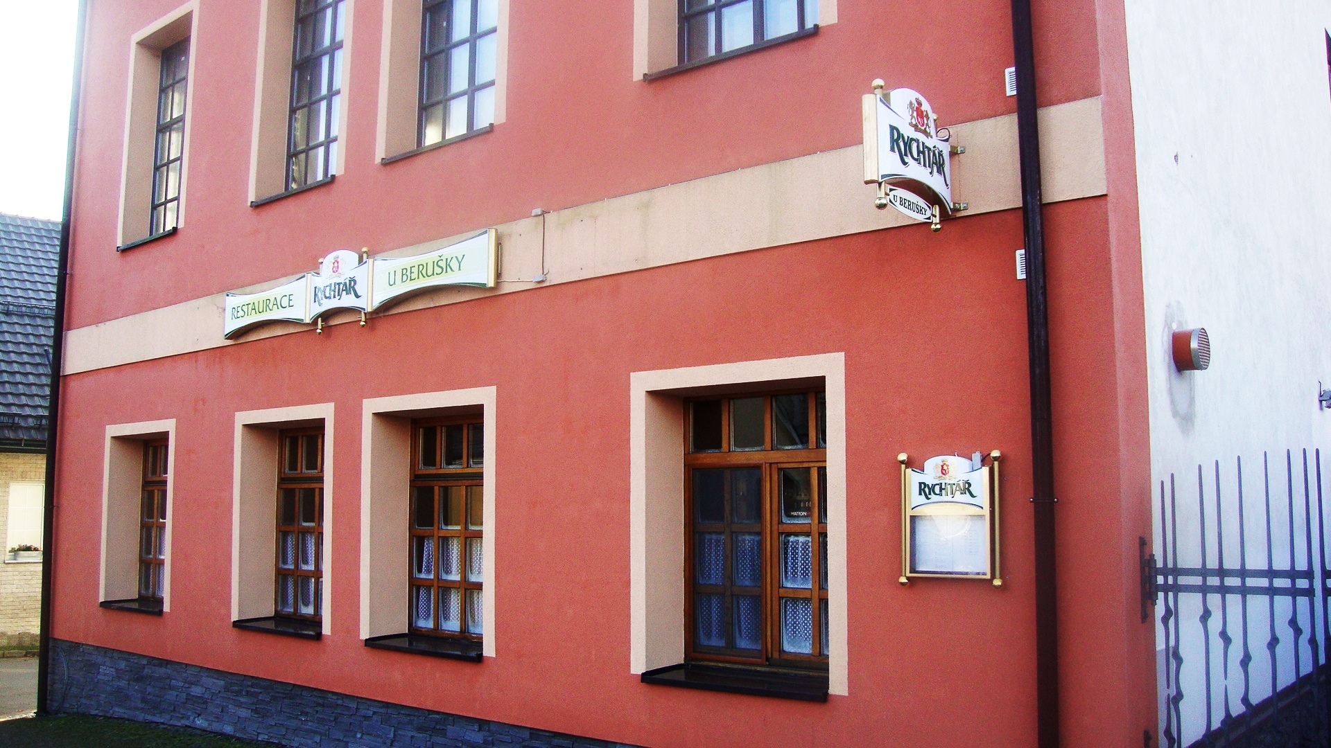 Restaurace U Berušky foto 3