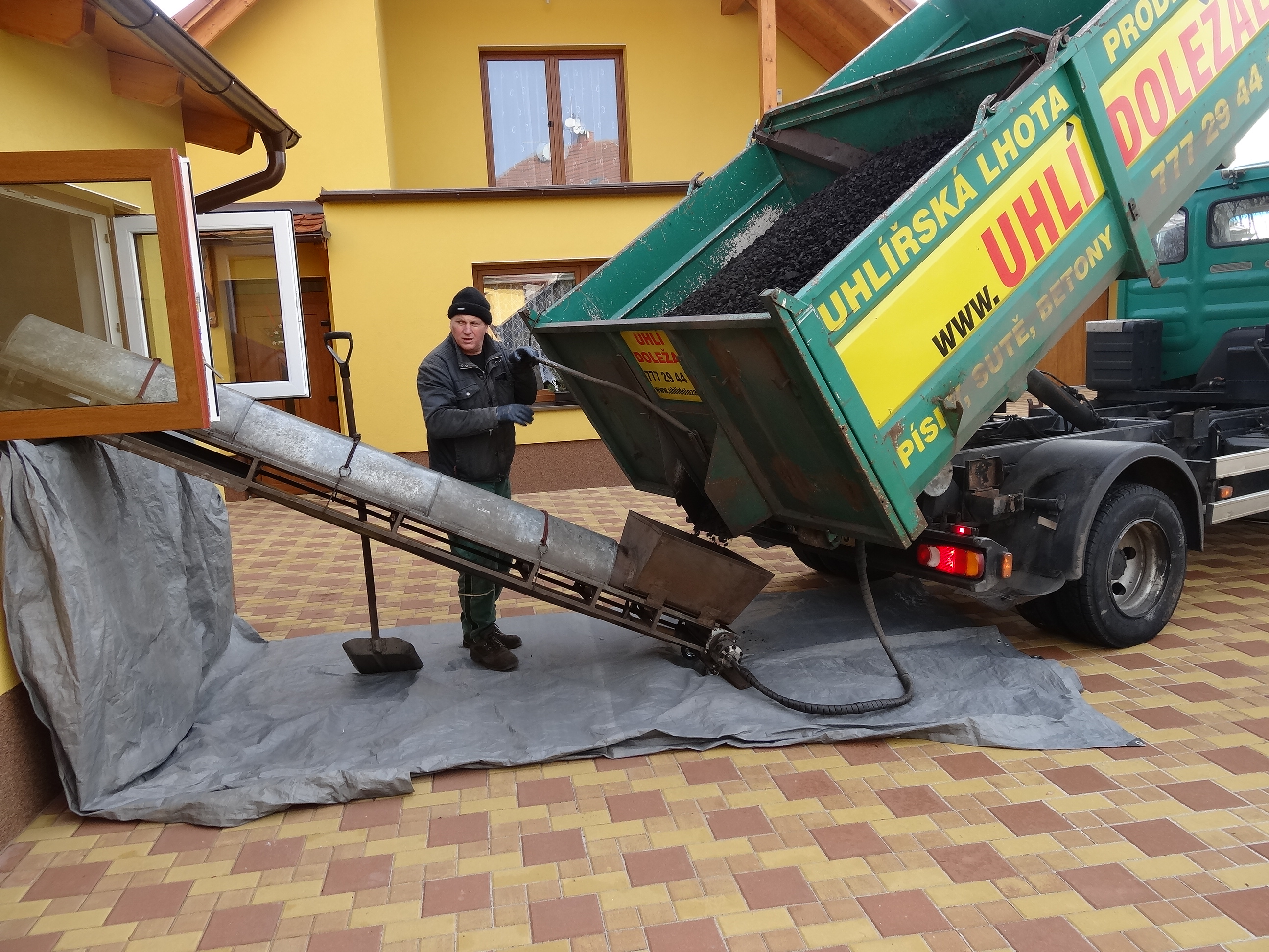 Uhlí Doležal foto 2