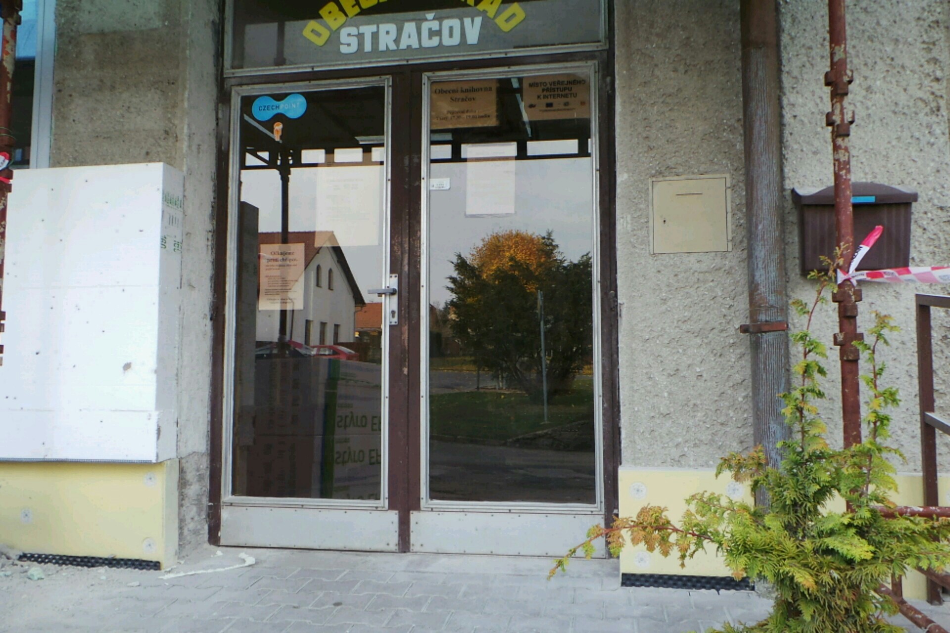 Knihovna Stračov
