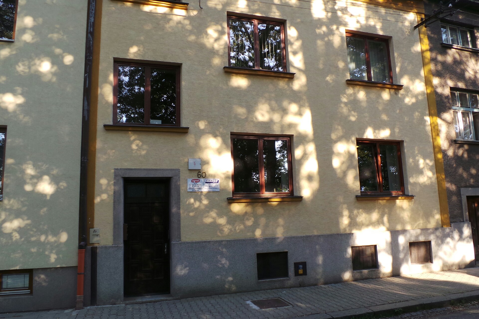 FINACO, spol. s r.o.