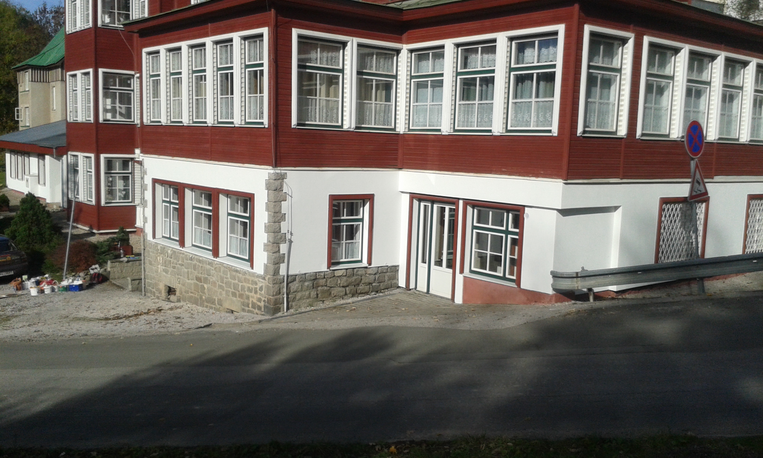 Zednické a malířské práce - obklady a dlažby foto 6