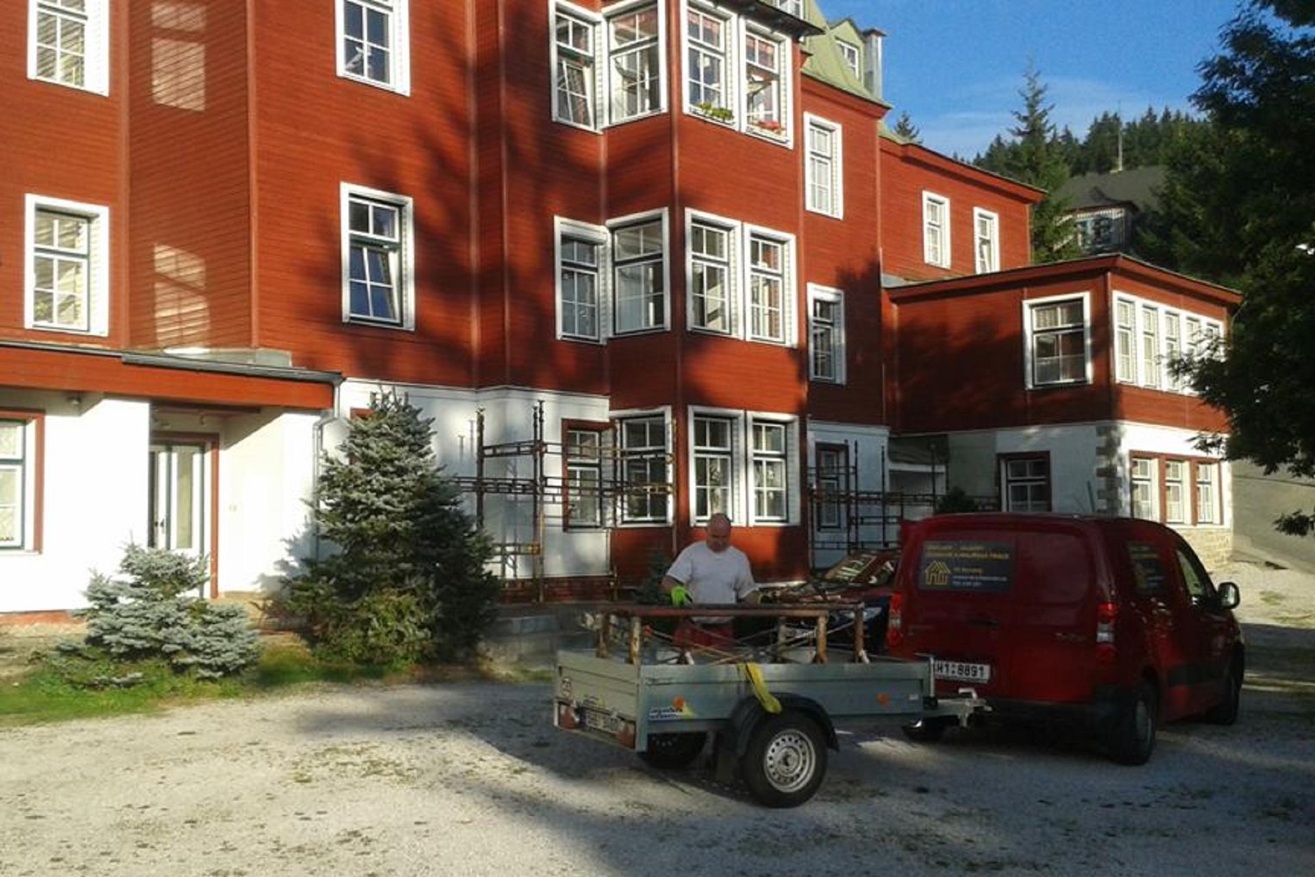 Zednické a malířské práce - obklady a dlažby