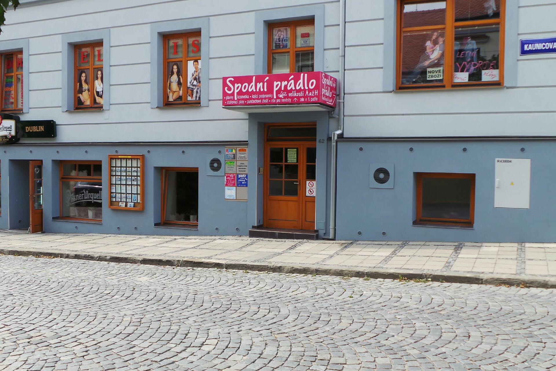 První realitní - Horenská Ivana foto 1