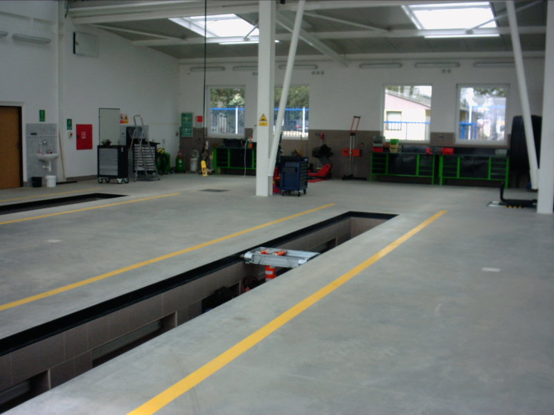 AUTOCENTRUM HÁJEK, spol. s r.o. foto 3