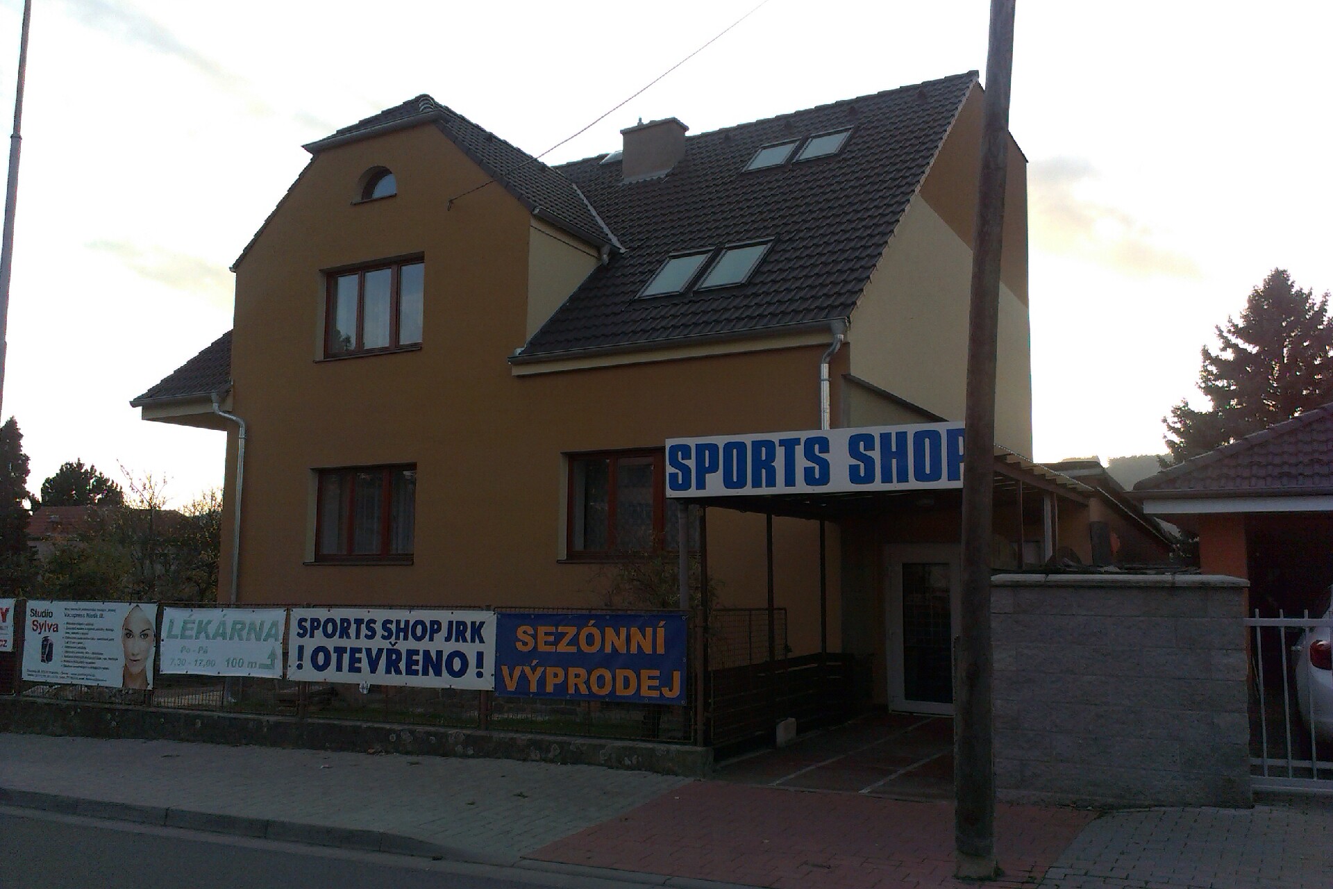 SPORTS SHOP JRK, s.r.o.