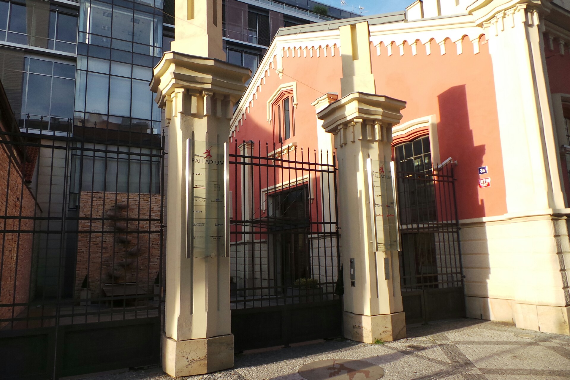 A-Consult plus, spol. s r.o.