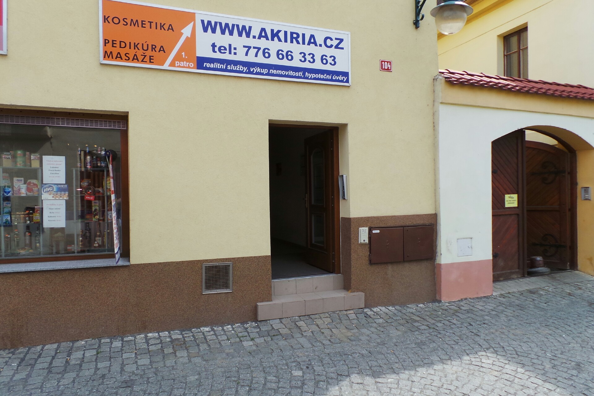 HYPOinvest Czech, spol. s r.o.