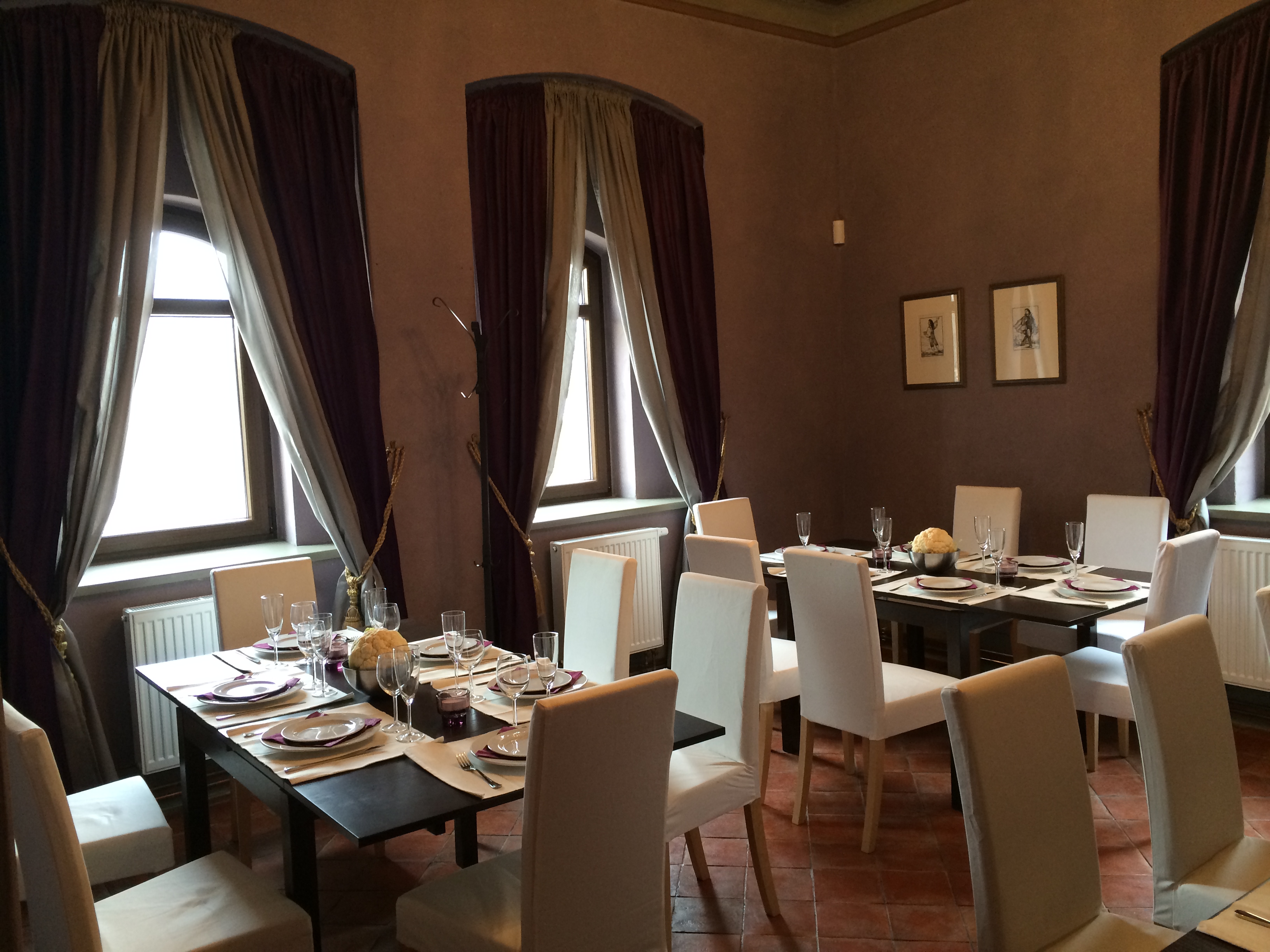 Bettina Lobkowicz, s.r.o.