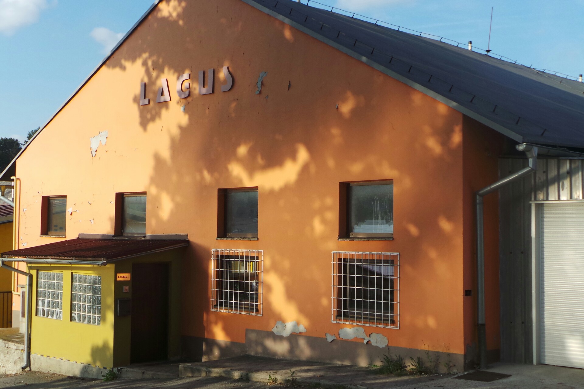 M - plast - Mejstřík