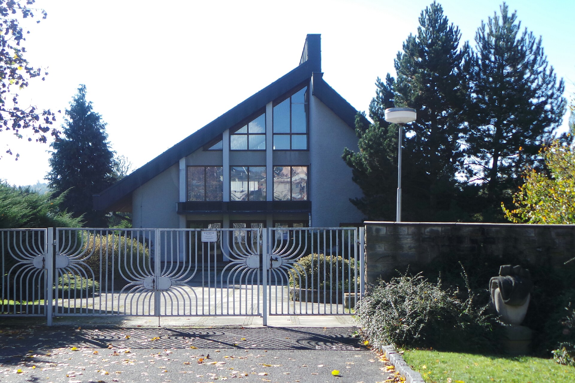 Pohřební ústav - Miluše Menclová