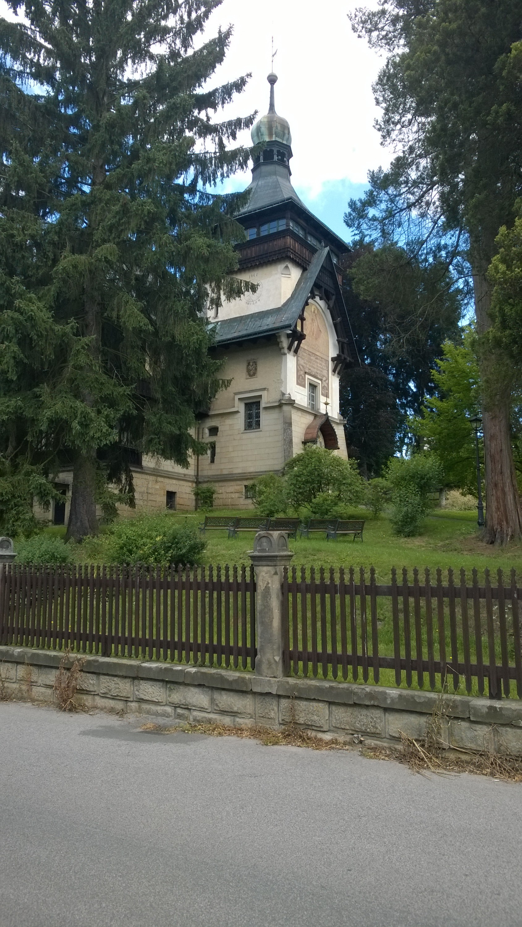 Hrubá Skála - obecní úřad foto 4