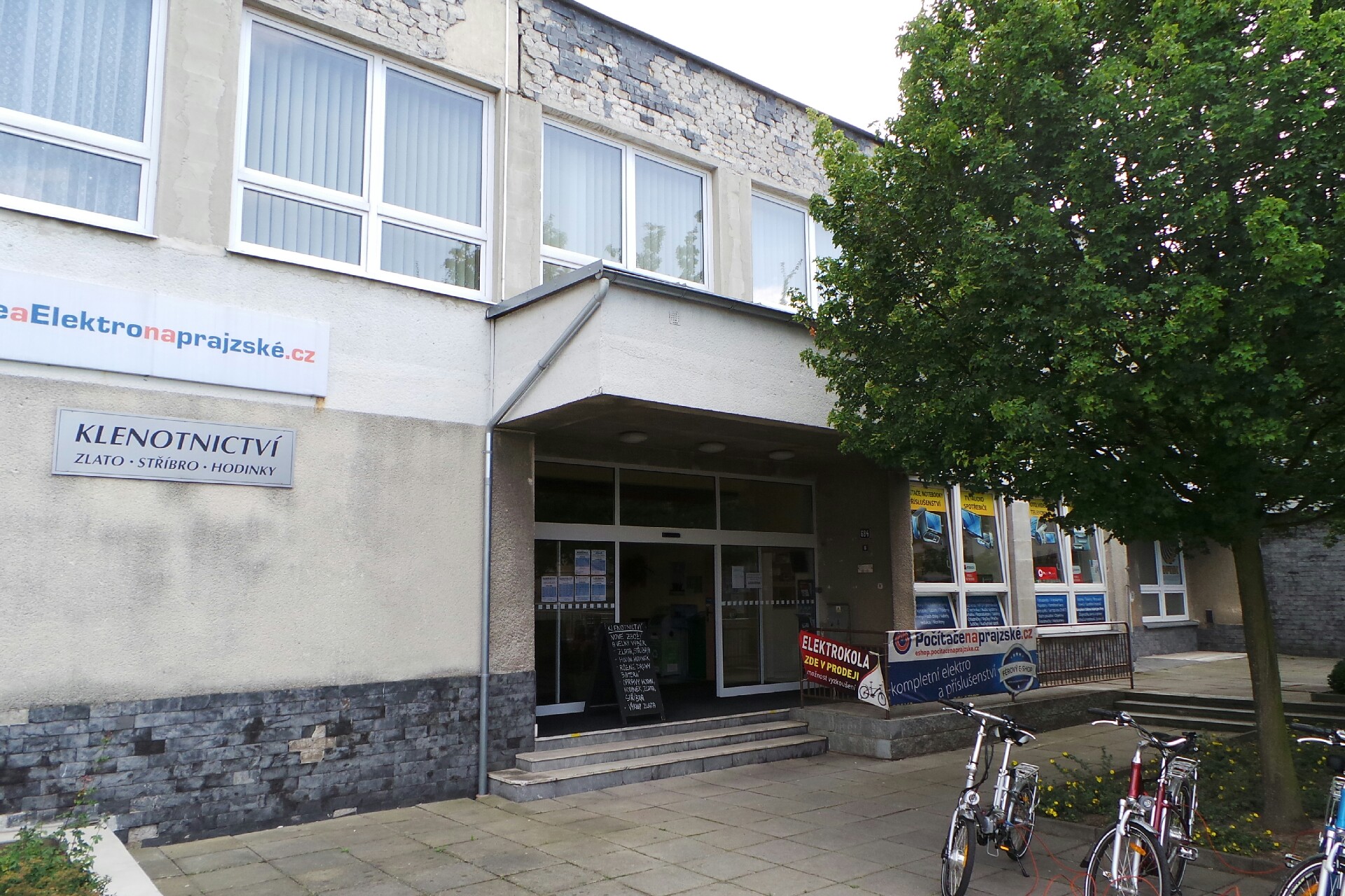 OOVL - L U Zlaté rybky foto 1