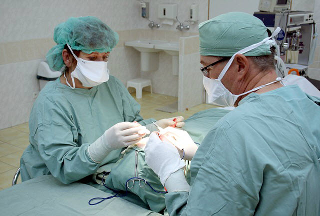 MUDr. Petr Sirotek - estetická a plastická chirurgie foto 3