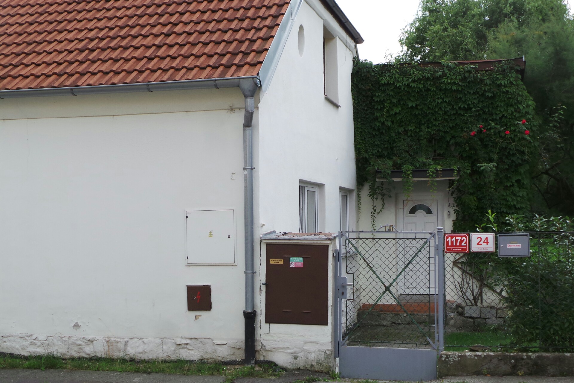 Mgr. Zuzana Pohořalová, advokát