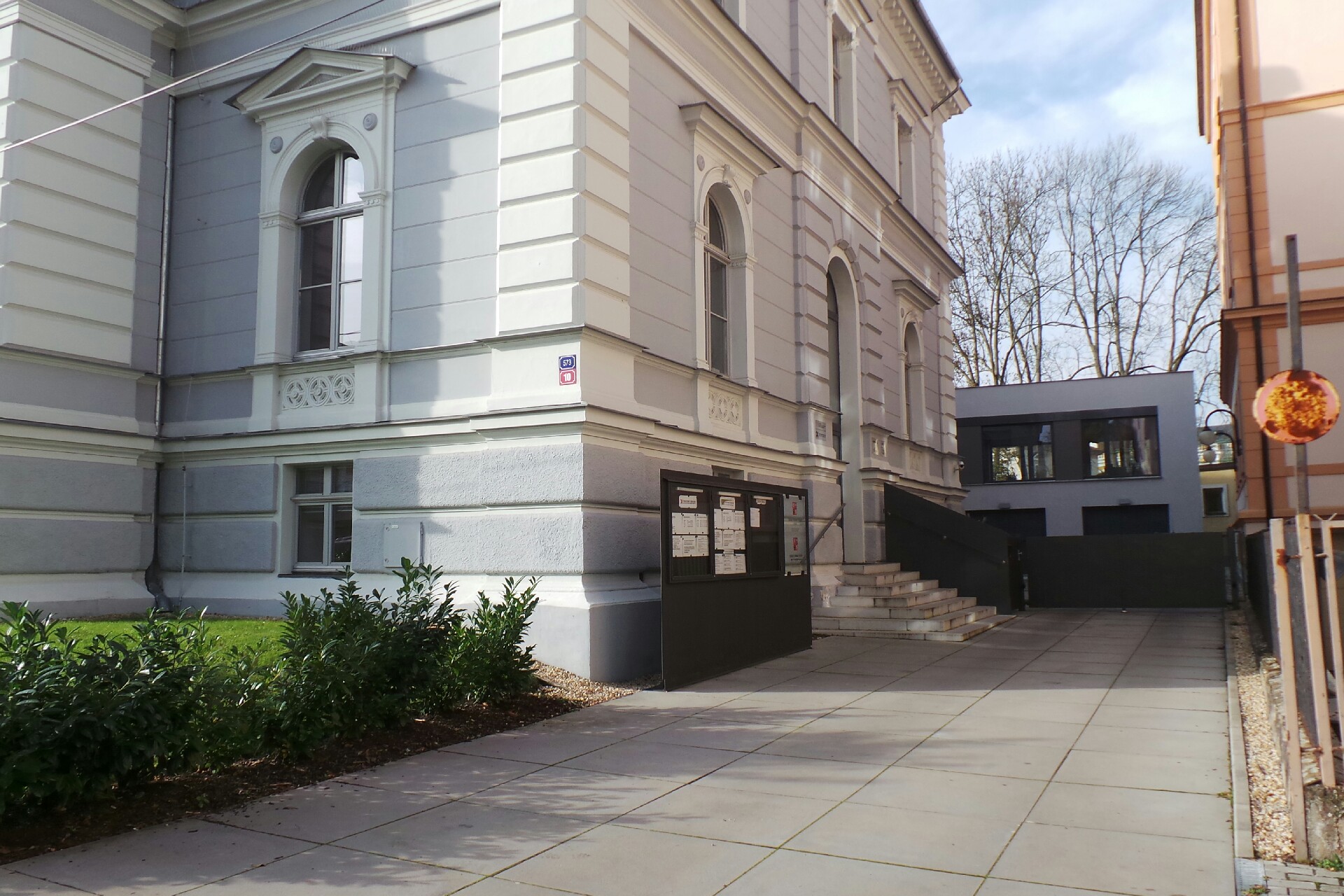 Mgr. David Koncz - soudní exekutor