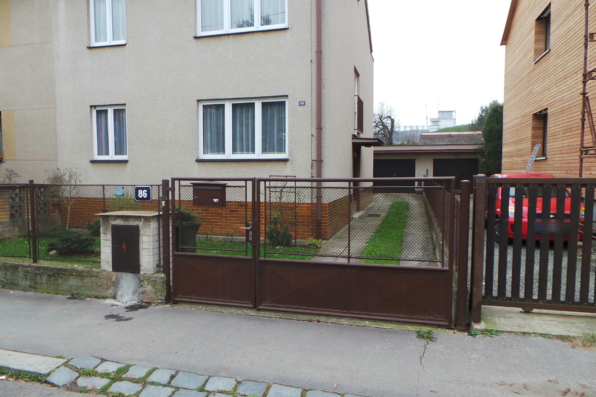 Karel Manoch - servis