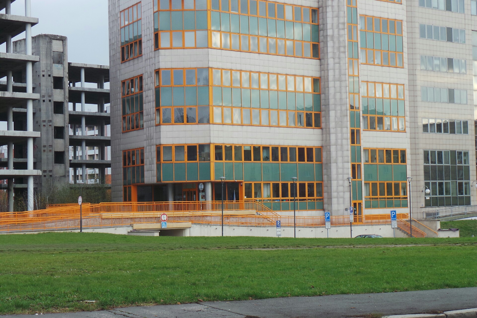 Finanční úřad pro Moravskoslezský kraj foto 1