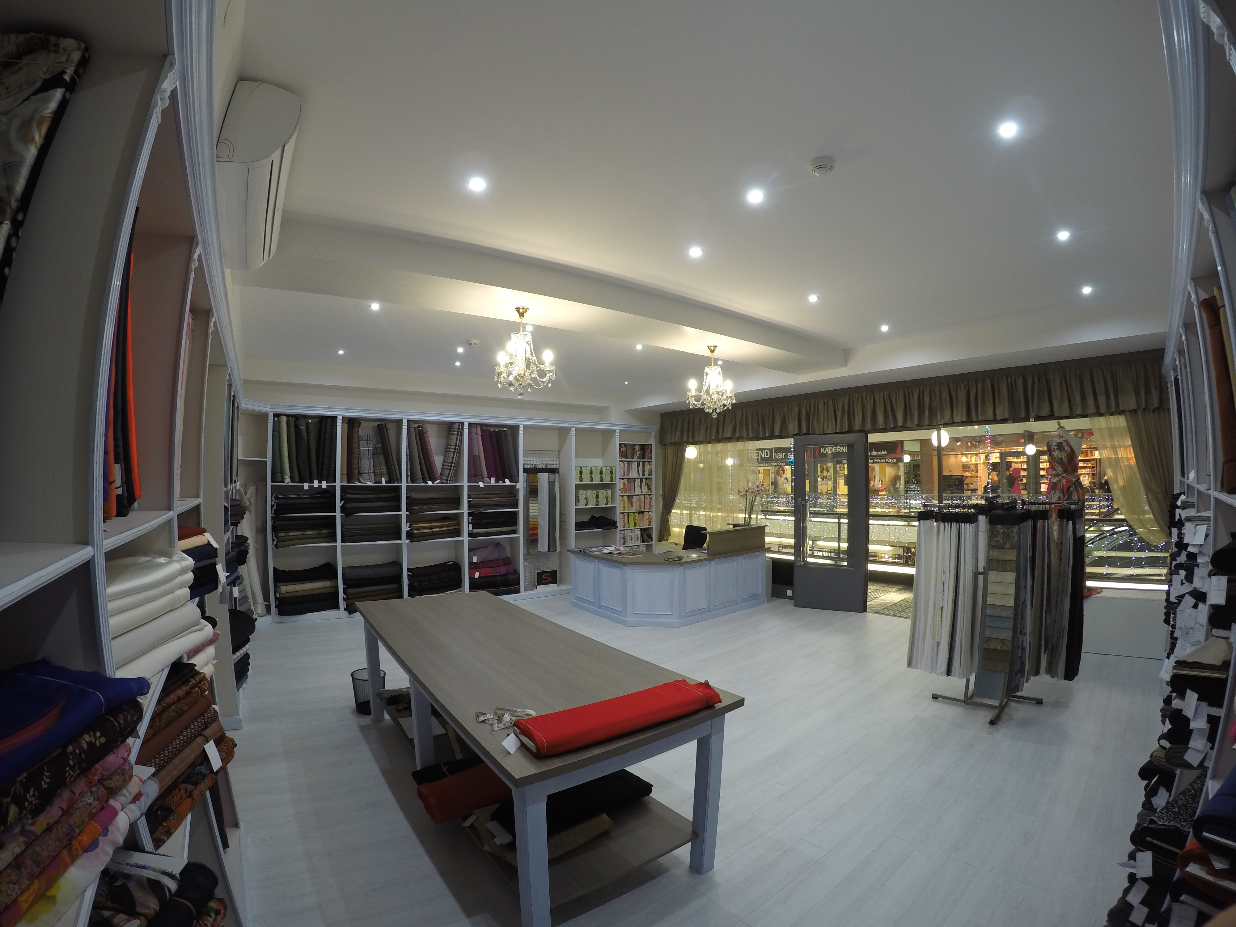 Delsyn s.r.o. italské látky foto 3