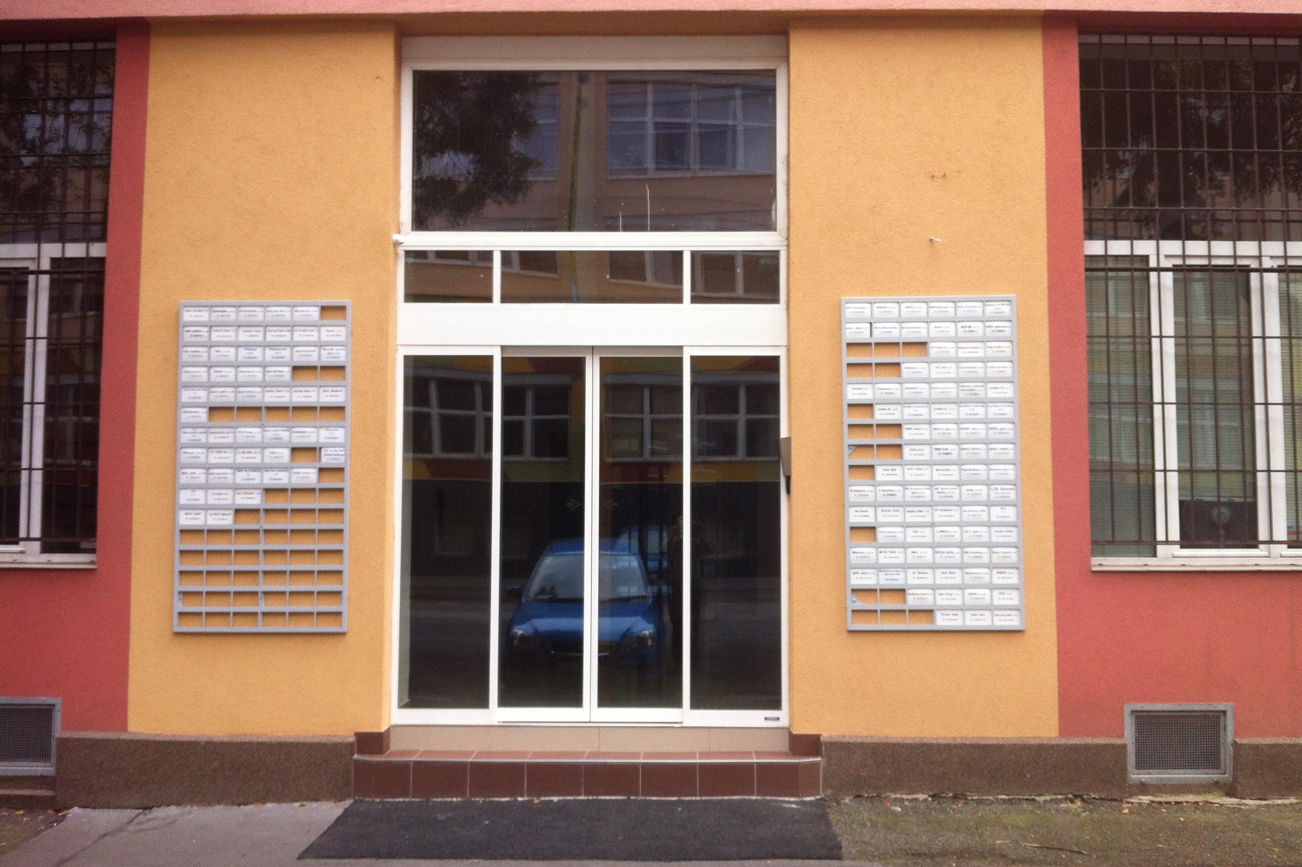 VašeSídlo.Cz / STONE LOGISTIC CENTRE s.r.o.