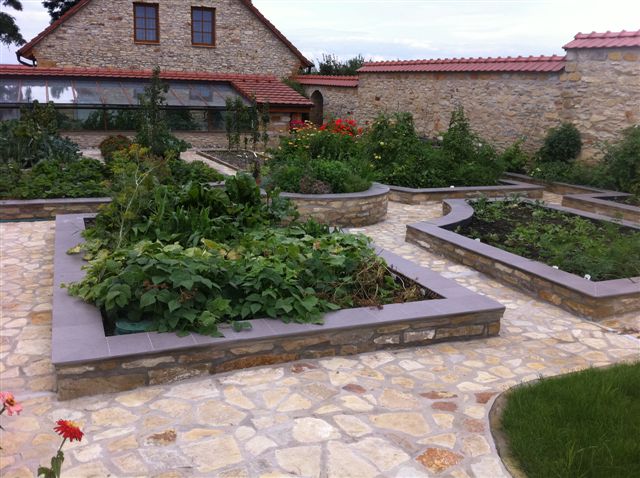 JPL - zahrady a závlahové systémy foto 3