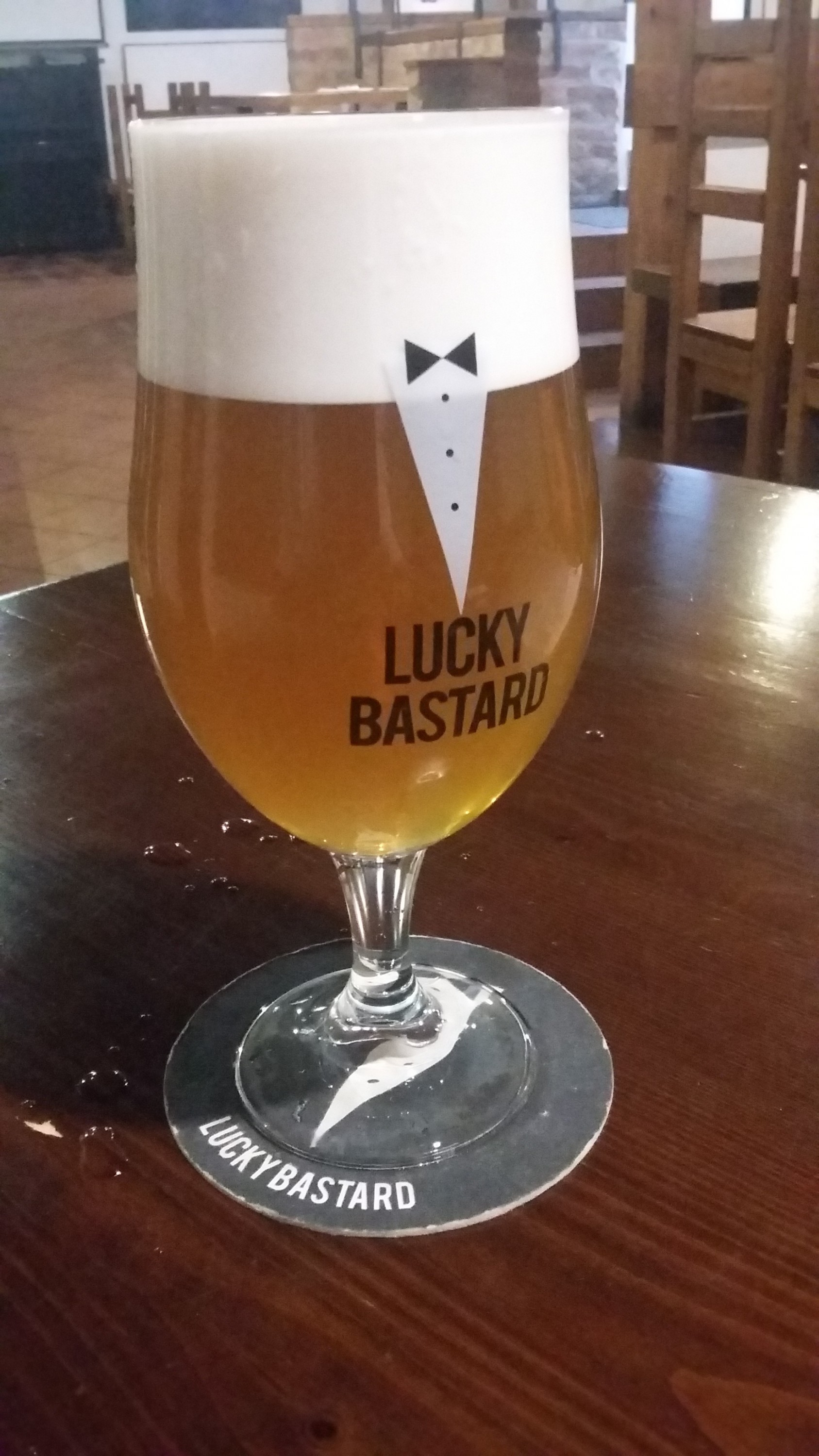 Restaurace Lucky Bastard Beerhouse foto 2
