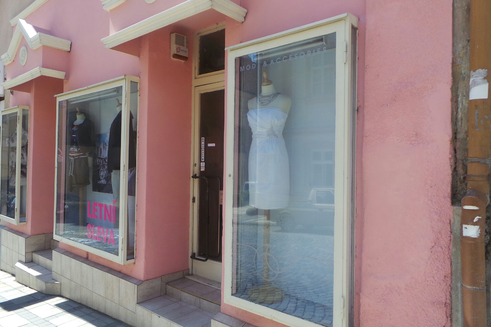 MODE&ACCESORIES - Lenka Prachařová