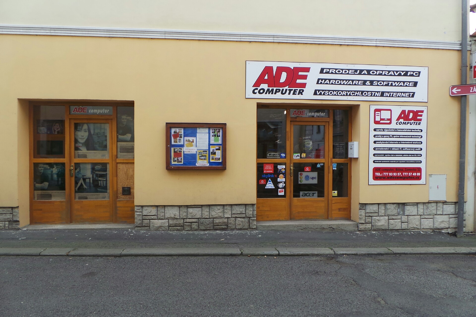 ADE computer, družstvo