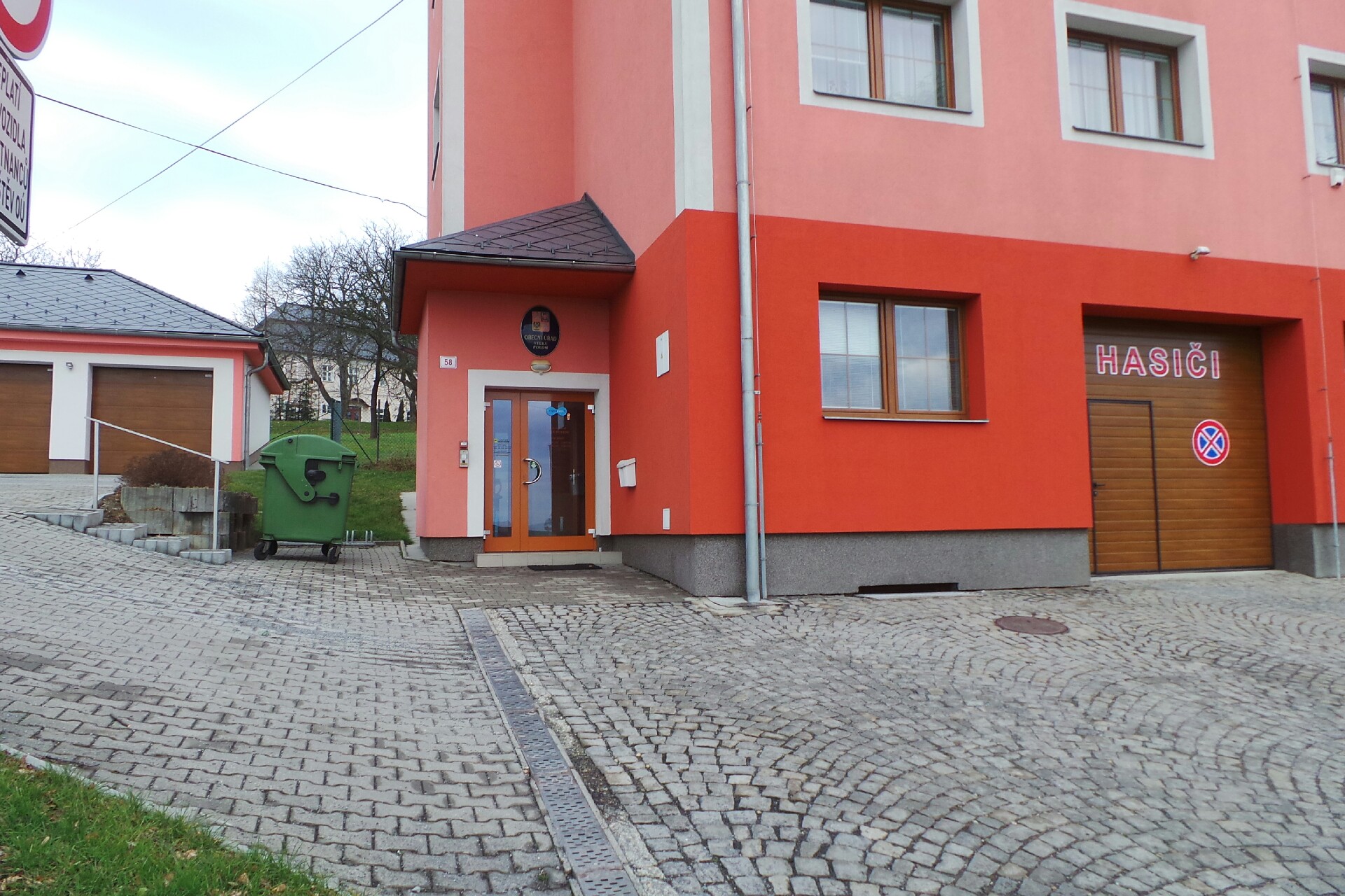 Velká Polom - obecní úřad