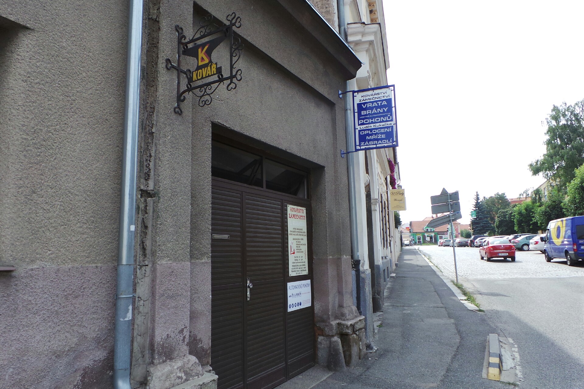 Kovářské a zámečnické práce u kruhové objezdu