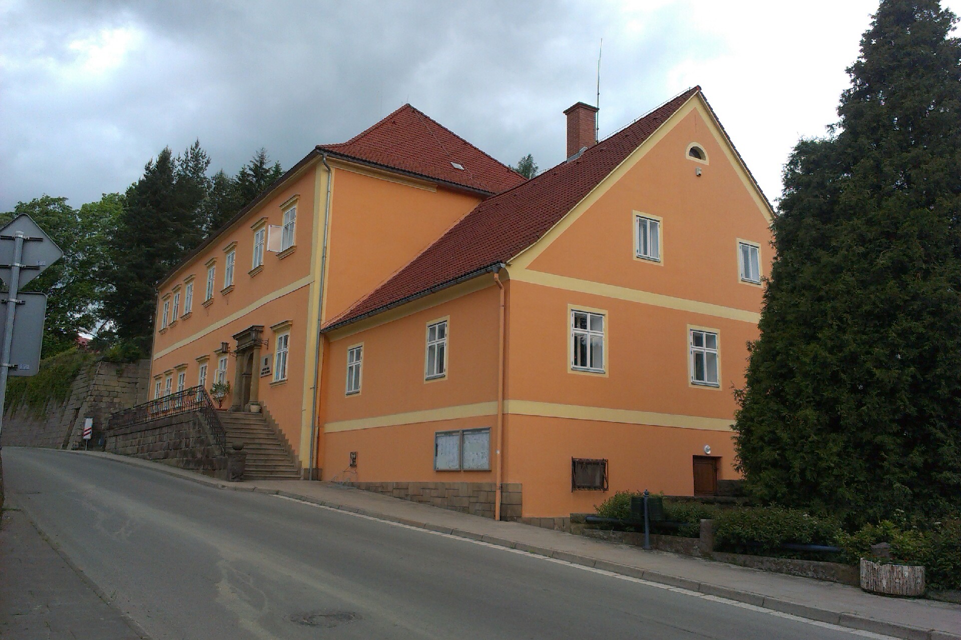 Teplice nad Metují - městský úřad