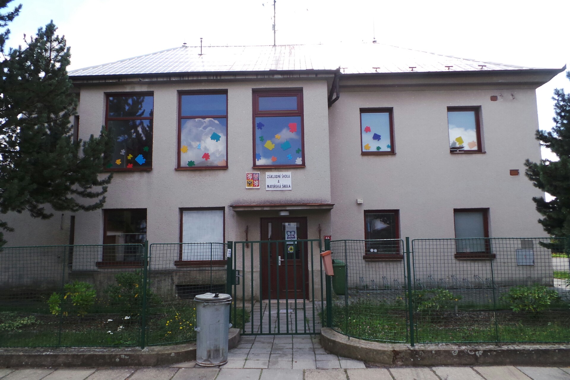 Základní škola a Mateřská škola Tábor-Měšice, Míkova 64