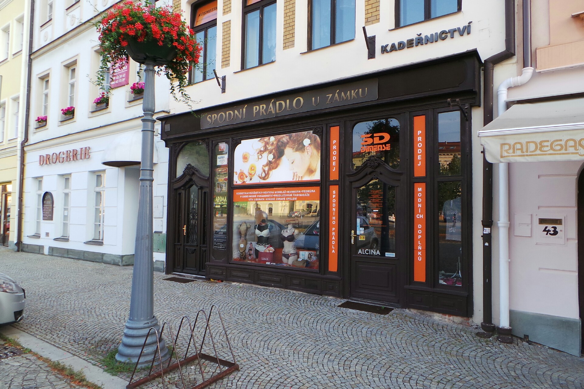 Kadeřnictví u Zámku, Monika Fridrichová